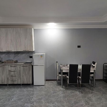 Apartment Beso 쿠타이시 외부 사진